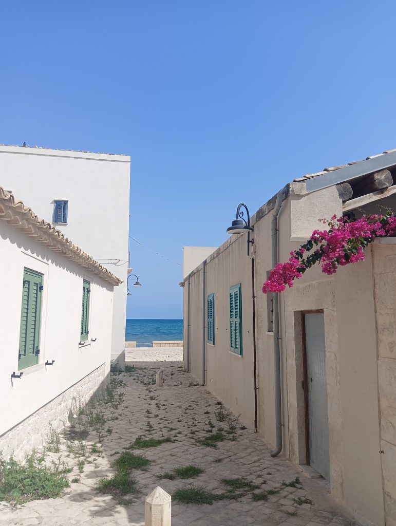 Veduta di mare, Sicilia